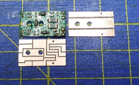 die Platinen analog, digital oben und unten